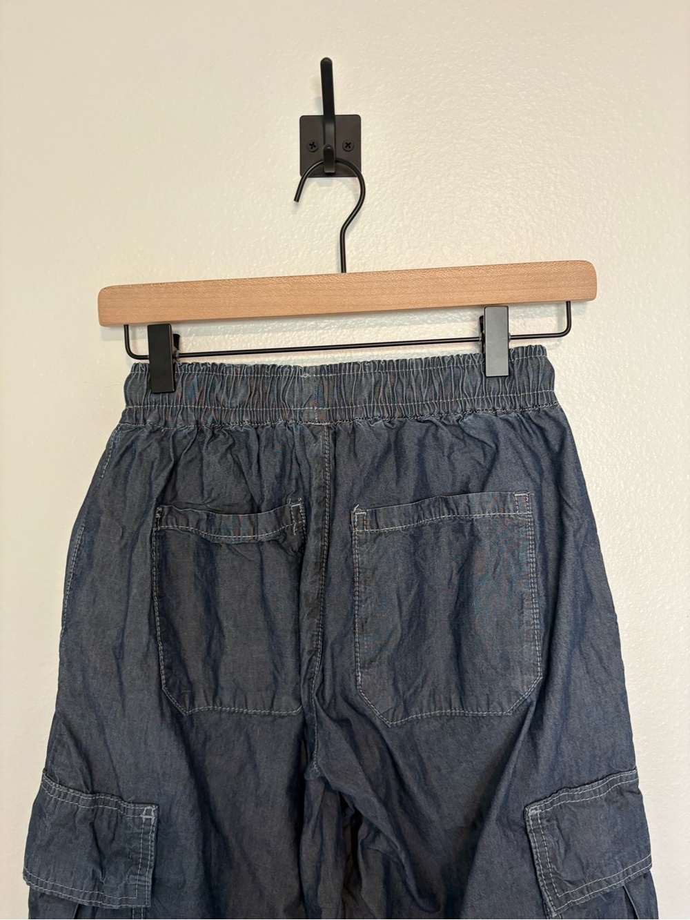 Anthropologie Pilcro Denim Bungee 90s Parachute High Rise Pants Boho Chambray XS - Picture 7 of 10